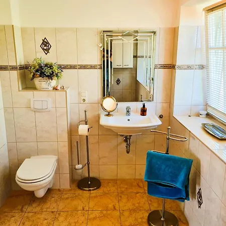 Alte Und Neue Buednerei Apartamento Groß Zicker